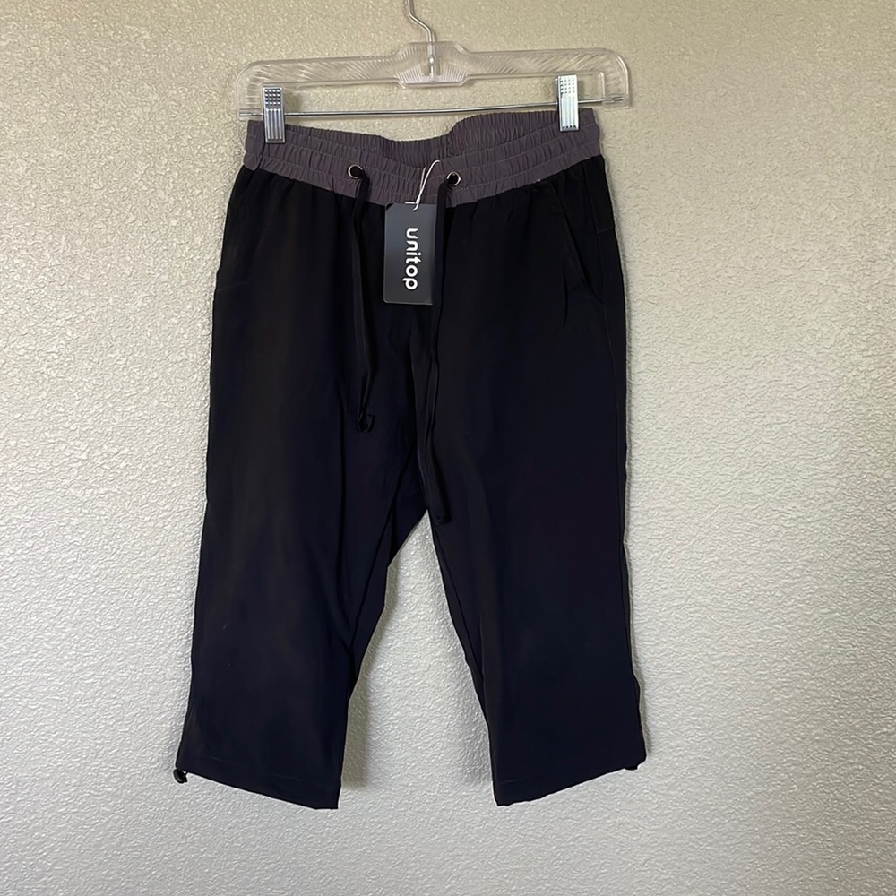 Cropped pants
